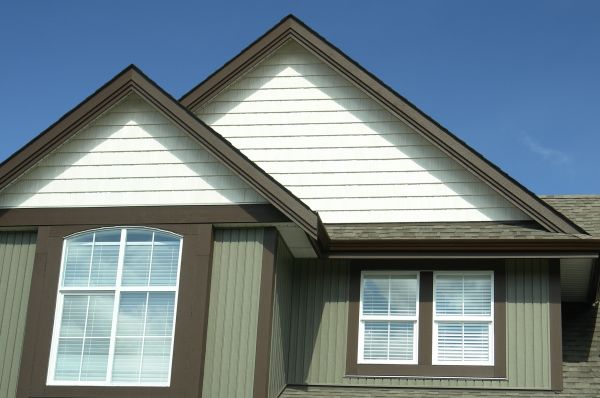 Vertical Vinyl Siding Repair in Fishers